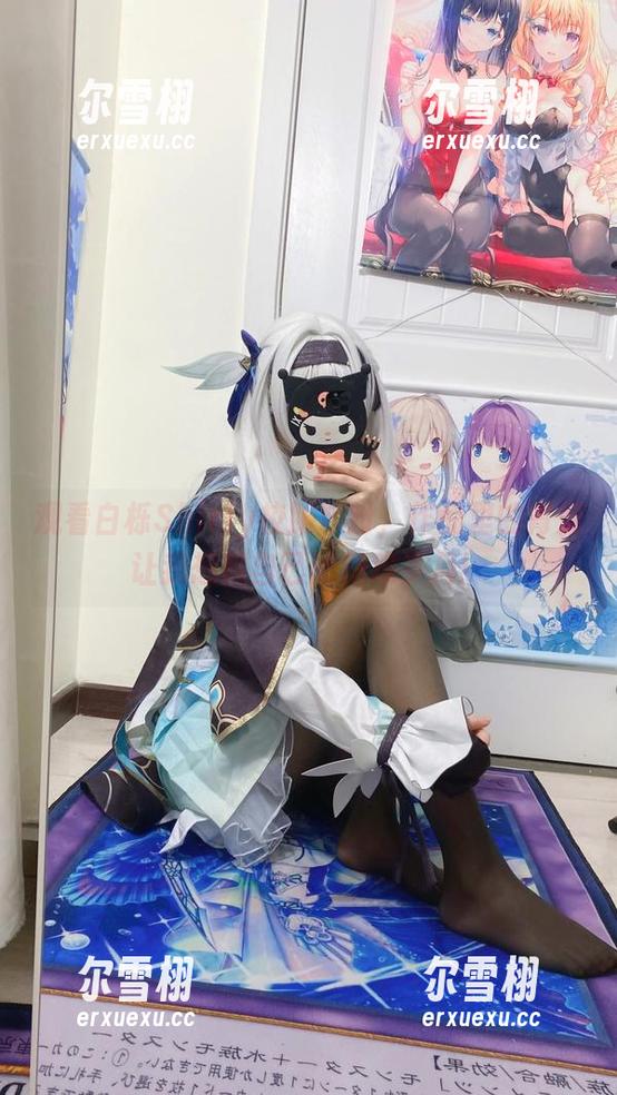 白栎Shirly 观看白栎Shirly校服装扮,作品里的青涩让我想起自己的艰难岁月!