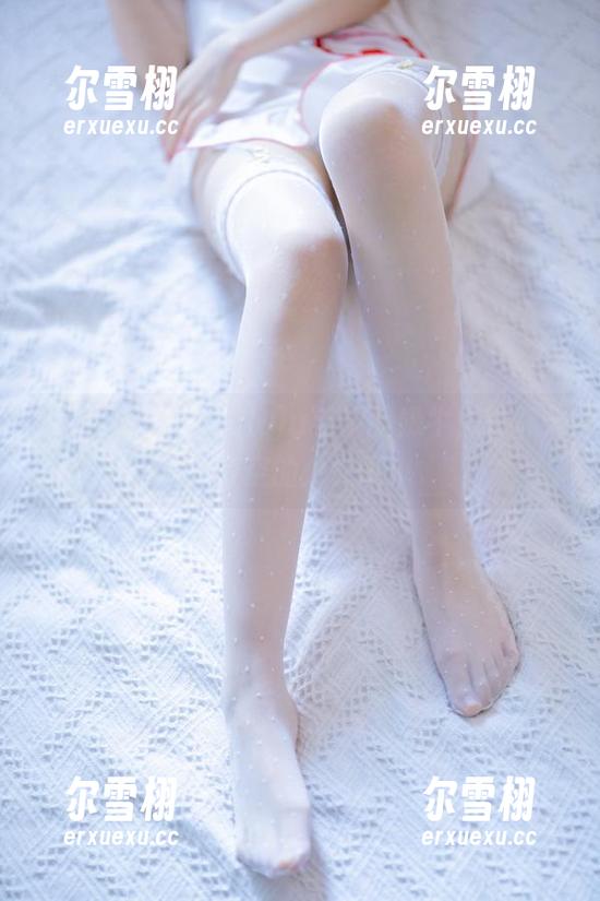 白露Bululu 原图集:白露Bululu与她的奶牛,就像天马行空的少女梦!