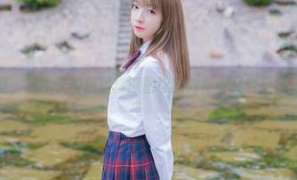 看完这些，祖木子校服写真原图让我对青春又爱又恨，哈哈！