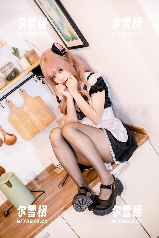 神沢永莉的电子猫包里藏着什么玄机？总觉得有股来自未来的趋势啊…