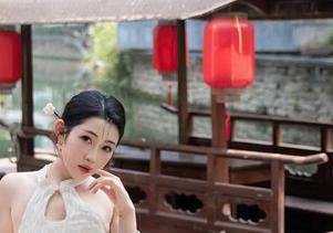 秀人网 – 浏览是小逗逗的校服肆无忌惮，图库精选的时刻来了！