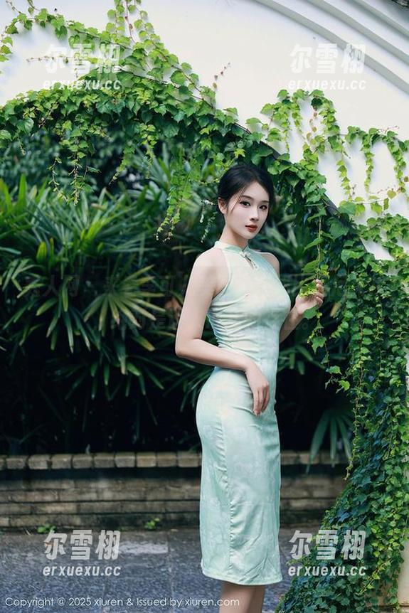 秀人网-李可儿 秀人网 - 来看李可儿美图,在线比基尼大片,绝对是让人心乱的存在。