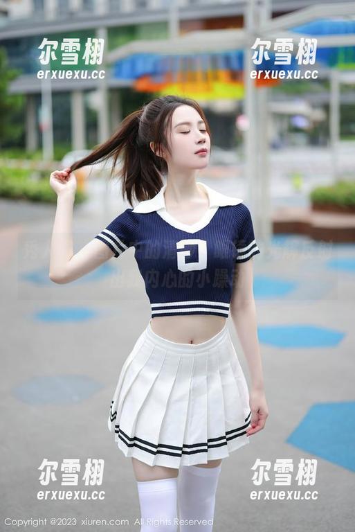 秀人网-清妙 秀人网 - 图片中的清妙,眼镜的光辉反射出我内心的小躁动