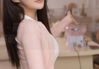 秀人网 – 筱慧写真：黑丝与无辜眼神的绝妙搭配，能不能再给我点冷静啊？
