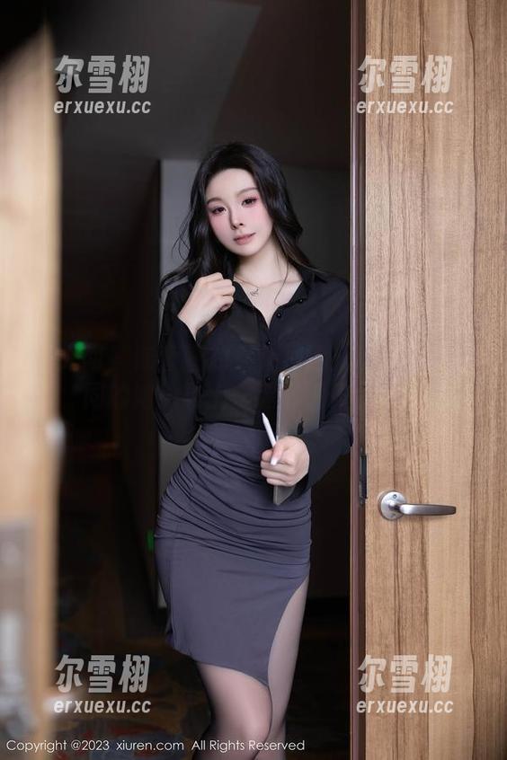秀人网-陆萱萱 秀人网 - 陆萱萱的女仆神话:让你看见不同的她!马上一键下载作品集!