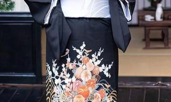 秀人网 – 鹿小茜写真：信号不好，这些制服想要穿上去试试，但还是担心特别招摇！