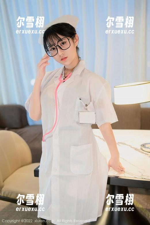 秀人网-麻吉小兔子 秀人网 - 一个不小心,麻吉小兔子的美脚合集就成了我的小确幸,神奇吧!