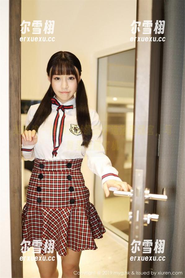 美媛馆 - 唐琪儿il最新打造浴室迷宫，写真里暗藏玄机