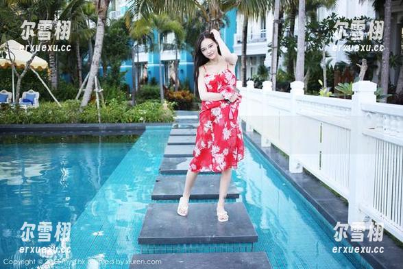 美媛馆 - 这一瞬，作品中的芝芝Booty让我对制服有了新理解