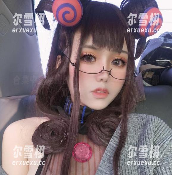 合集中最抢眼的：芊川一笑MNK与她那双逆天长腿！