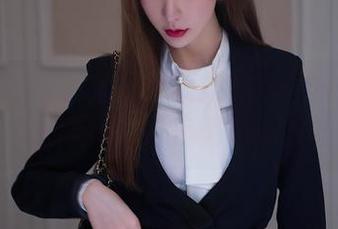 花漾show – 艾栗栗栗栗栗栗吖私拍新境界：长腿搭配一房间吸睛技巧！