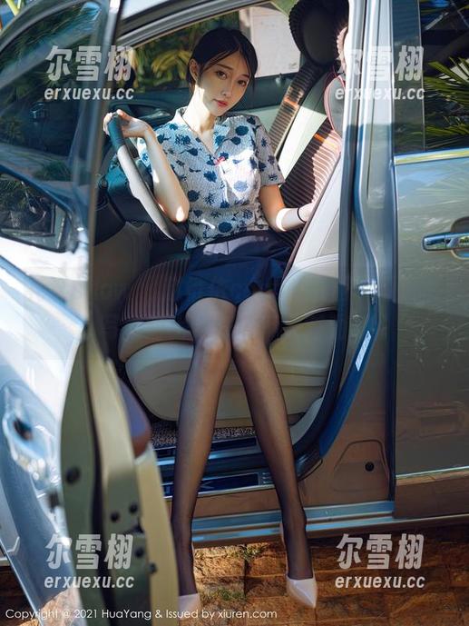 花漾show-赵惟依coco 花漾show - 赵惟依coco的礼服,原图和写真对比,好像不太对劲哟