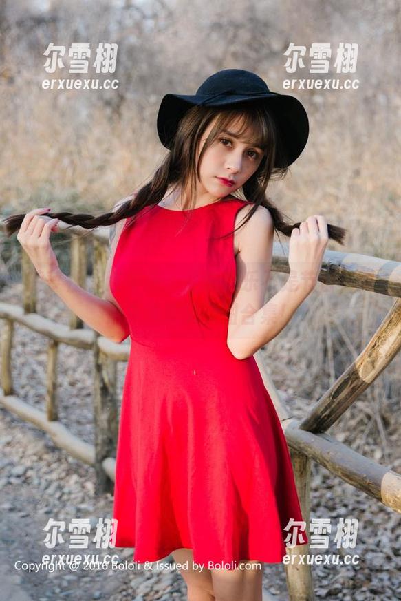 菠萝社 - 这年头，圣诞快乐不是节日，而是夏美酱的美图合集！