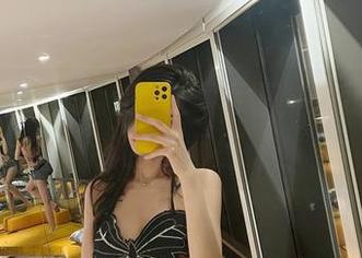 微密圈 – 牛仔裤图包：葛征，给我来一套的画面感