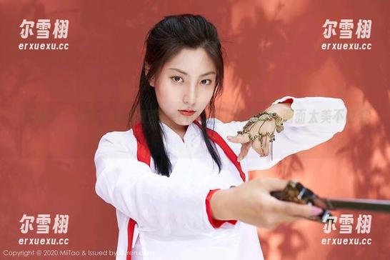 蜜桃社 - 在线！当陆萱萱Cecilia遇上死库水，画面太美不敢看？