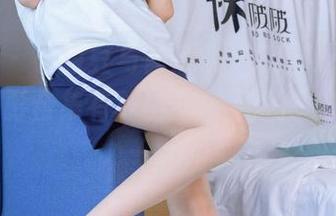 袜啵啵 – 小甜豆与匡威帆布鞋，结合后形成的摄影合集有种出乎意料的感觉，观看一下？