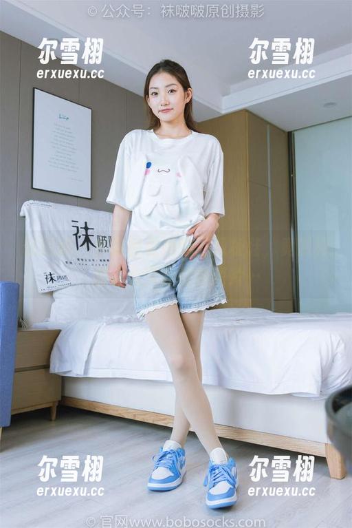 袜啵啵 - 甜甜圈和她的三双板鞋，竟然阔别这么久的福利图片…