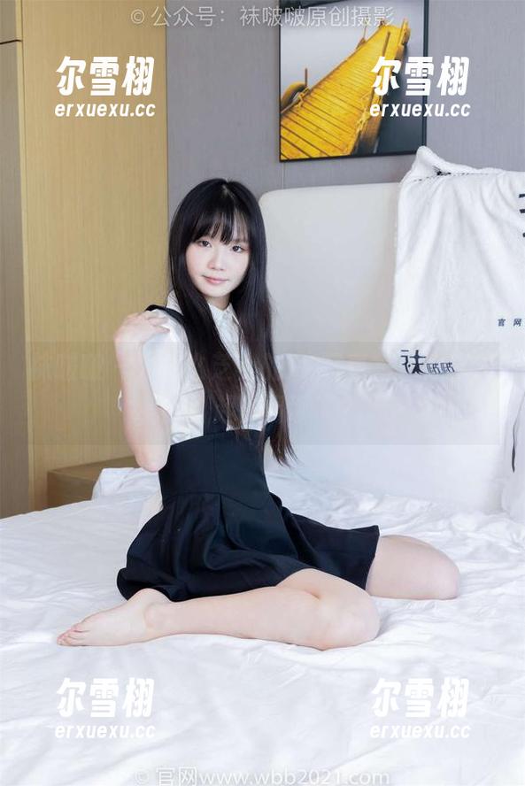 袜啵啵-芝士 袜啵啵 - 为什么芝士的JK写真集,分享总能引起“闲聊”?
