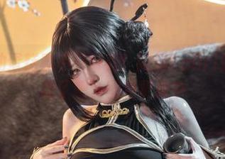 这蓝色奶油蛋糕真不只好看！阿薰kaOri的写真也太甜了吧，图包更新中